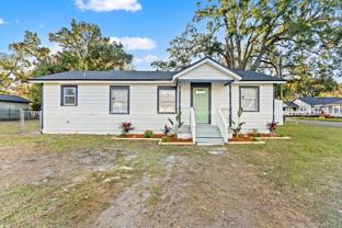 704 Willow Branch Avenue - Photo 1 of 1