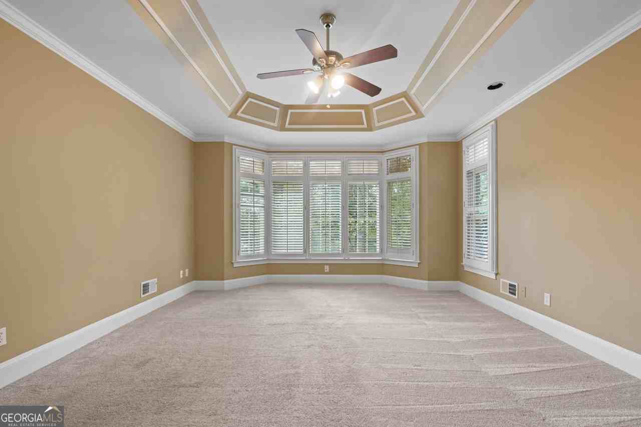 235 Smokerise Trace - Photo 6 of 39