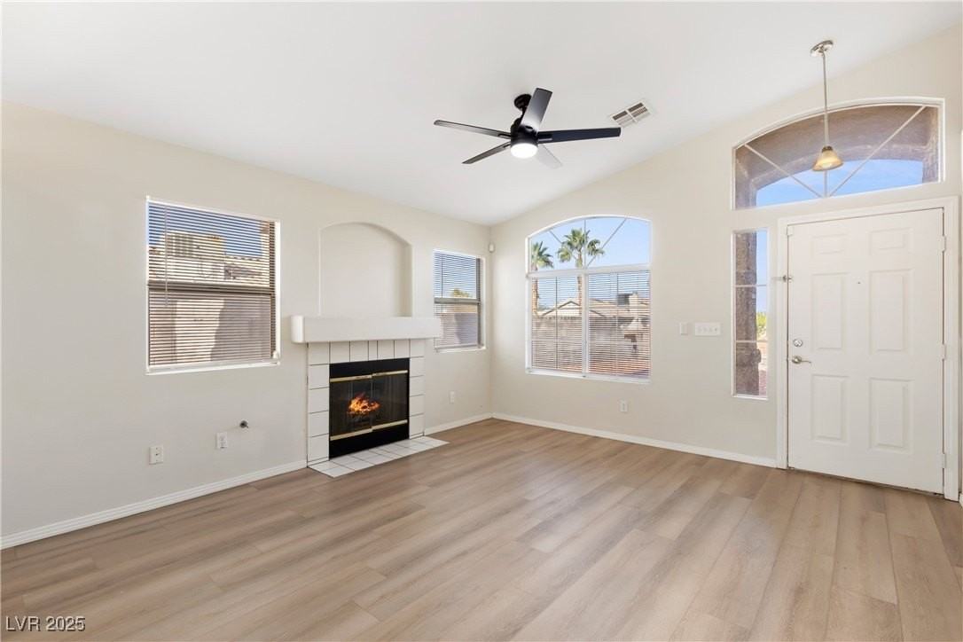 917 Blue Arroyo Dr - Photo 2 of 25