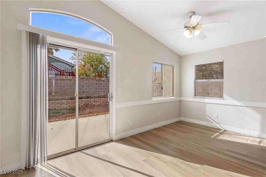 917 Blue Arroyo Dr - Photo 7 of 25