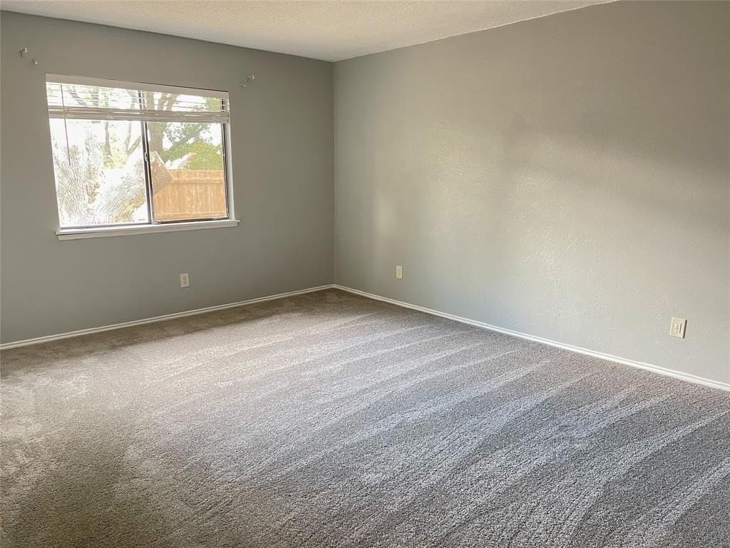 8306 Woodside Rd - Photo 6 of 14