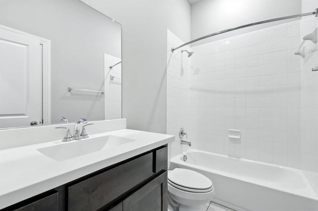 4203 Parrott Ln - Photo 4 of 38