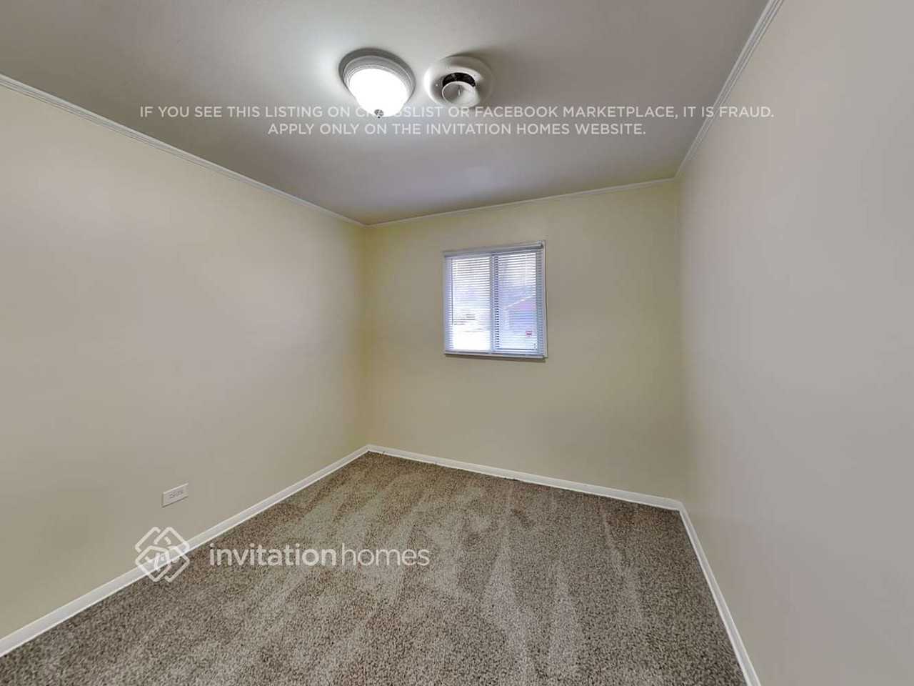 113 Nashua St - Photo 7 of 19