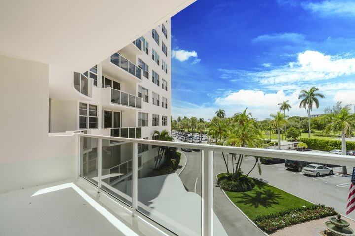 2800 North Flagler Drive #312 - Photo 3 of 7