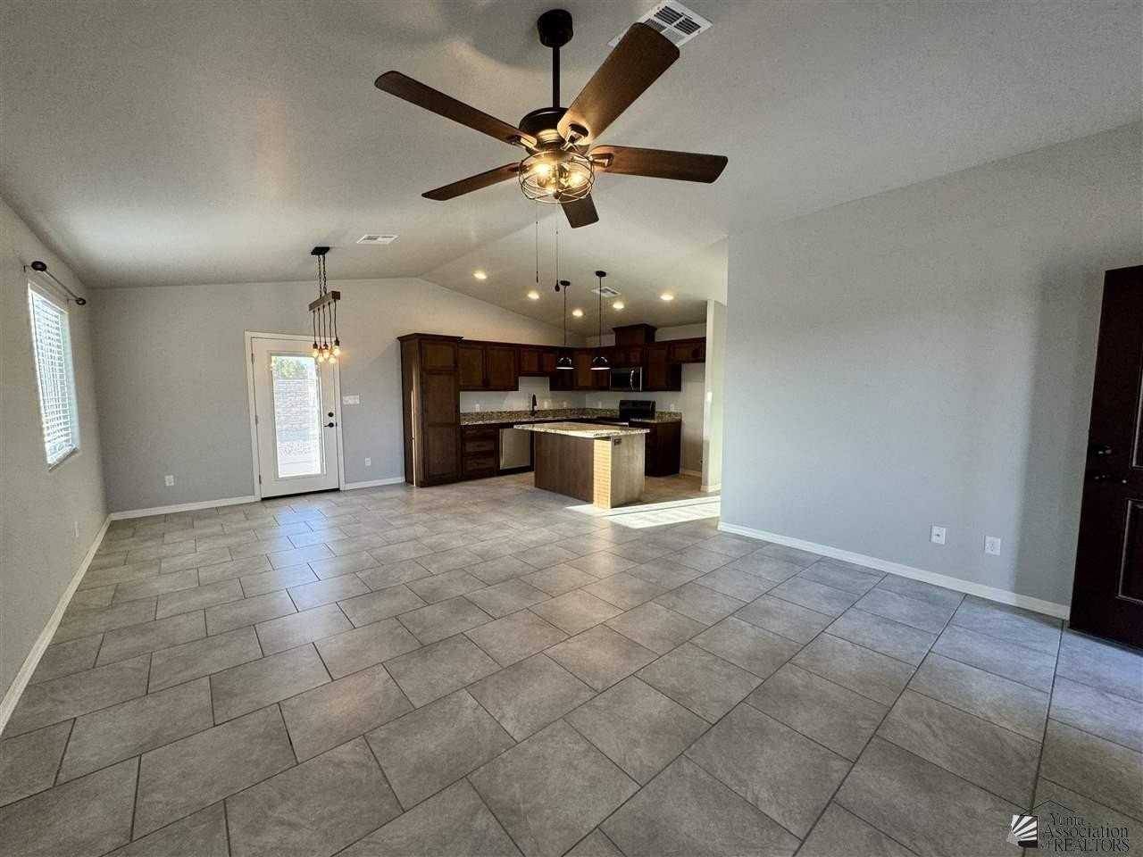 13308 E 45th St - Photo 3 of 14