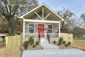 featured image of 2101 West 16th Street