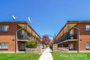 featured image of 1365 S Emery St #B6