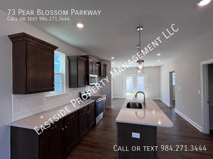 73 Pear Blossom Pkwy - Photo 6 of 25