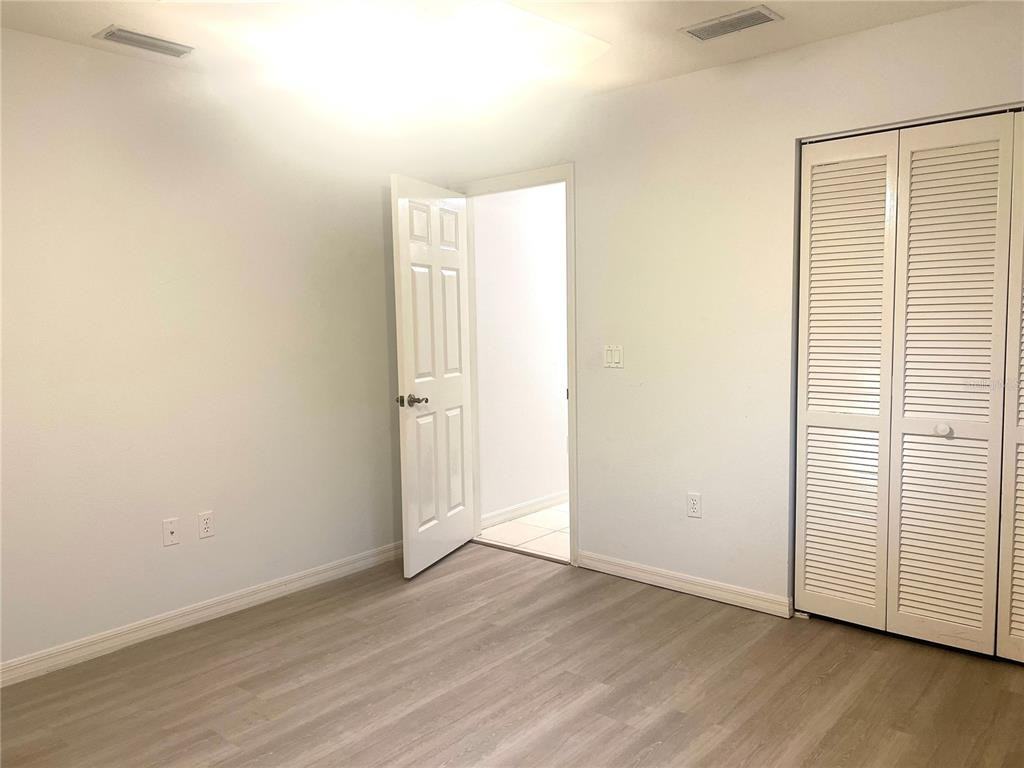 378 Roseling Cir #378 - Photo 4 of 8