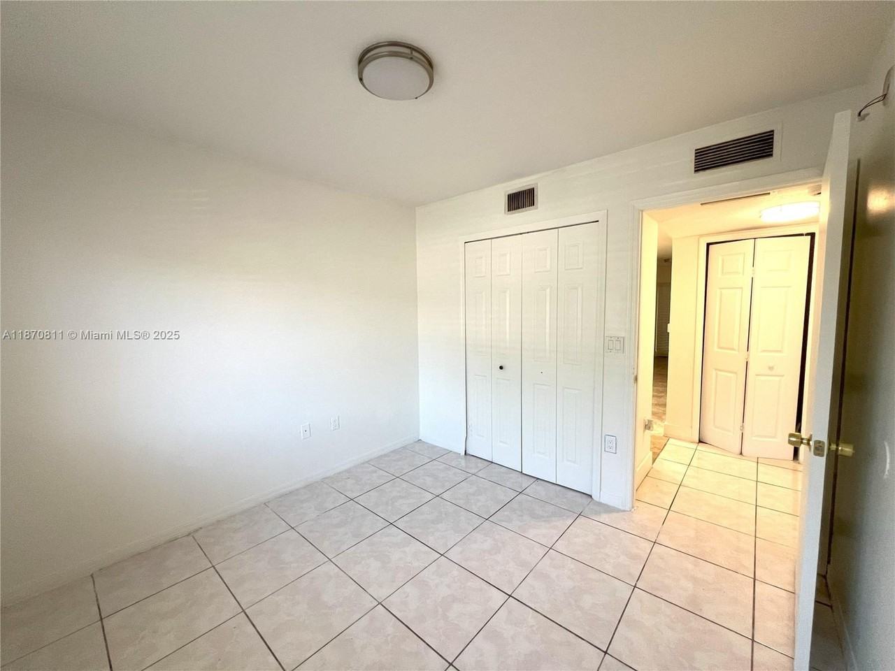 1240 Southeast 28th Court