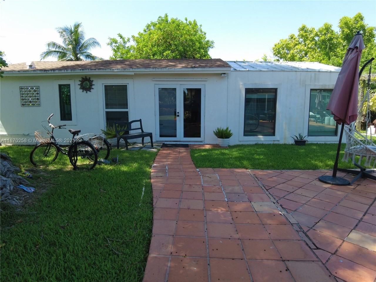 265 Northeast 151st Street #265-265 - Photo 3 of 11