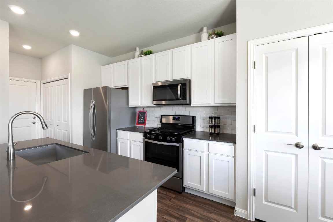 104 Arches Way #104 - Photo 6 of 10