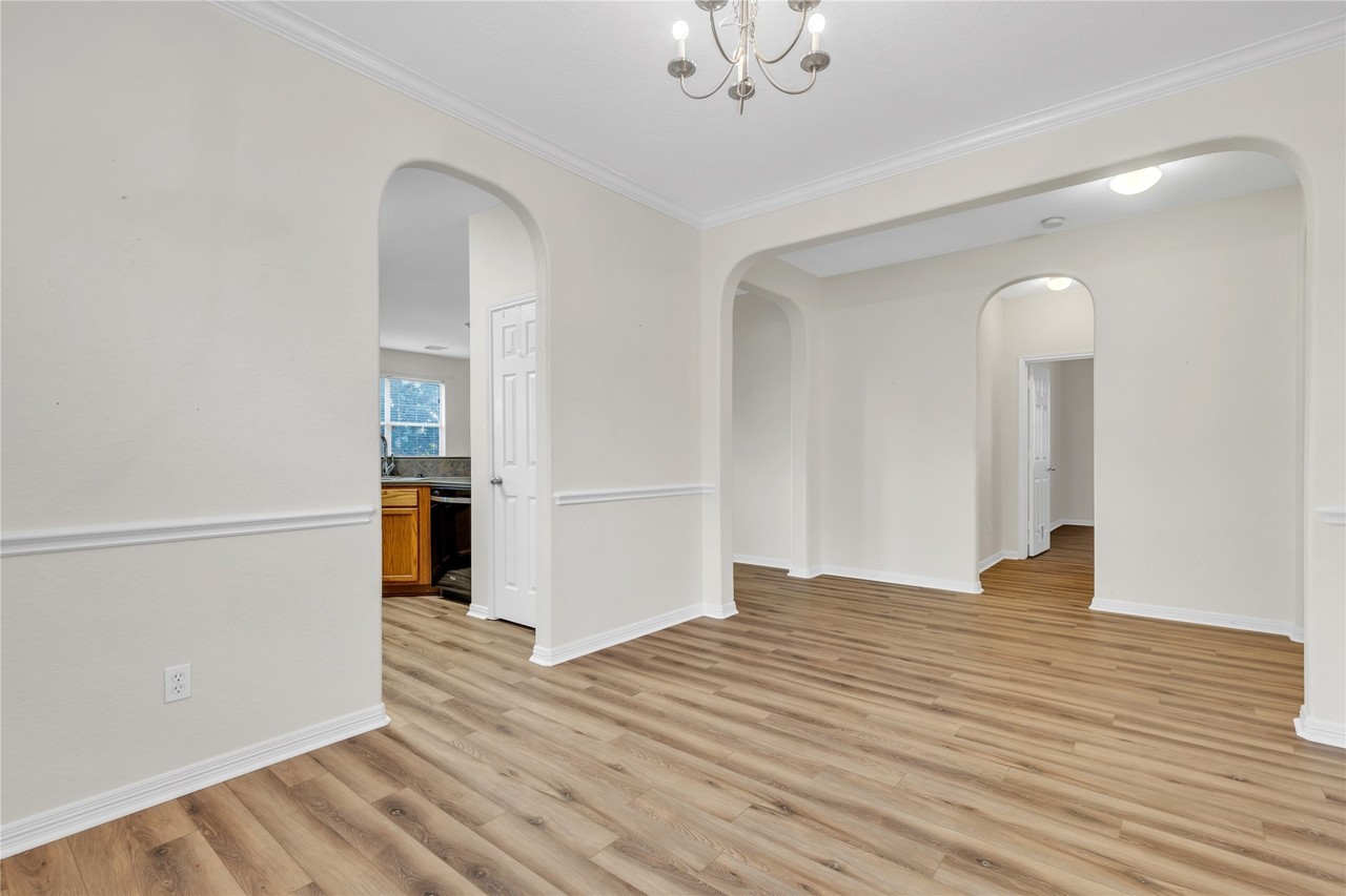 415 Abbey Lane #415 - Photo 3 of 27