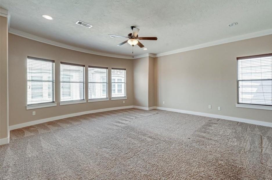 1215 Wentworth St #1215 - Photo 7 of 23