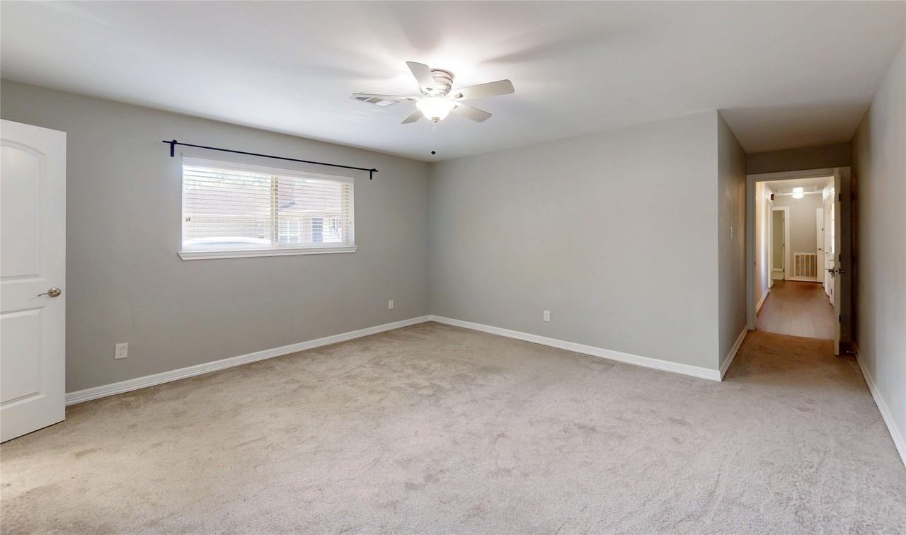 5850 Braesheather Dr #5850 - Photo 2 of 30