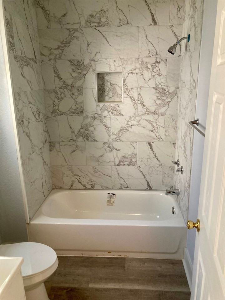 3523 Avenue L #3523FRONT - Photo 6 of 17