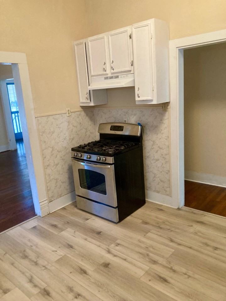 3523 Avenue L #3523FRONT - Photo 7 of 17