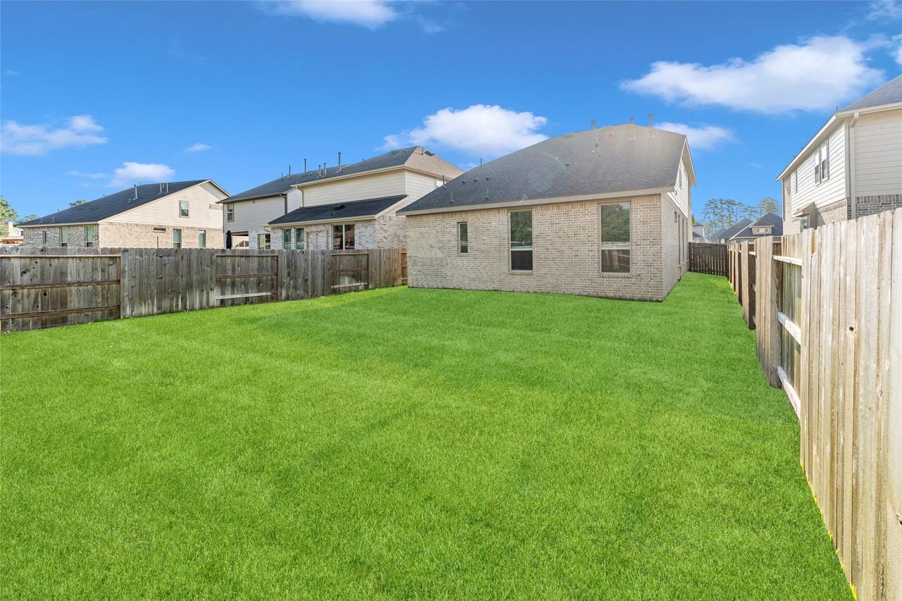 1426 Northwood Bluff Ln #1426 - Photo 2 of 44