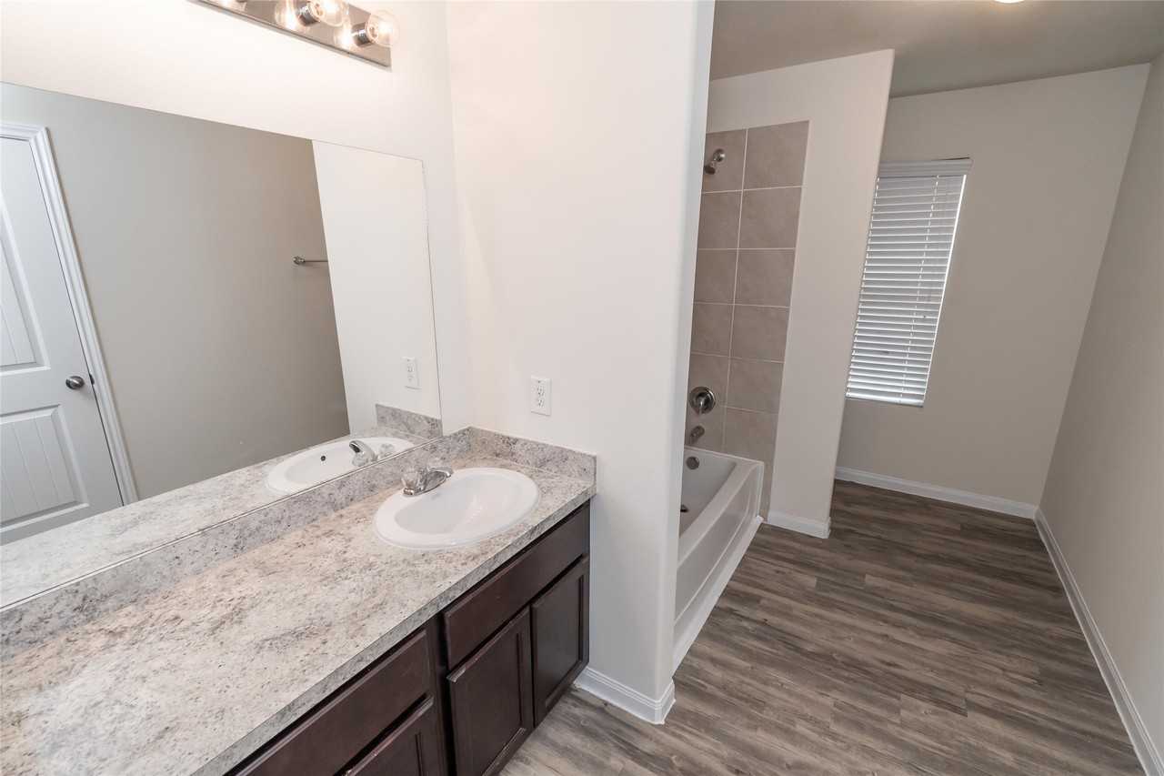 12051 Munich Drive #12051 - Photo 4 of 9