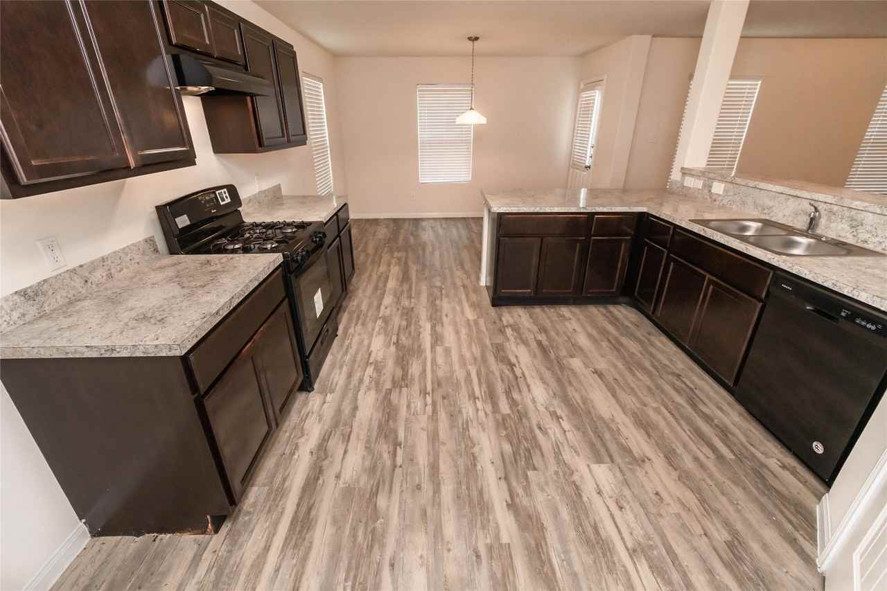 12051 Munich Drive #12051 - Photo 7 of 9