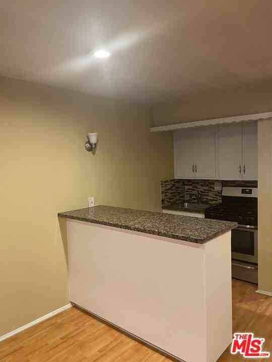 11317 Iowa Ave #11317 - Photo 6 of 12