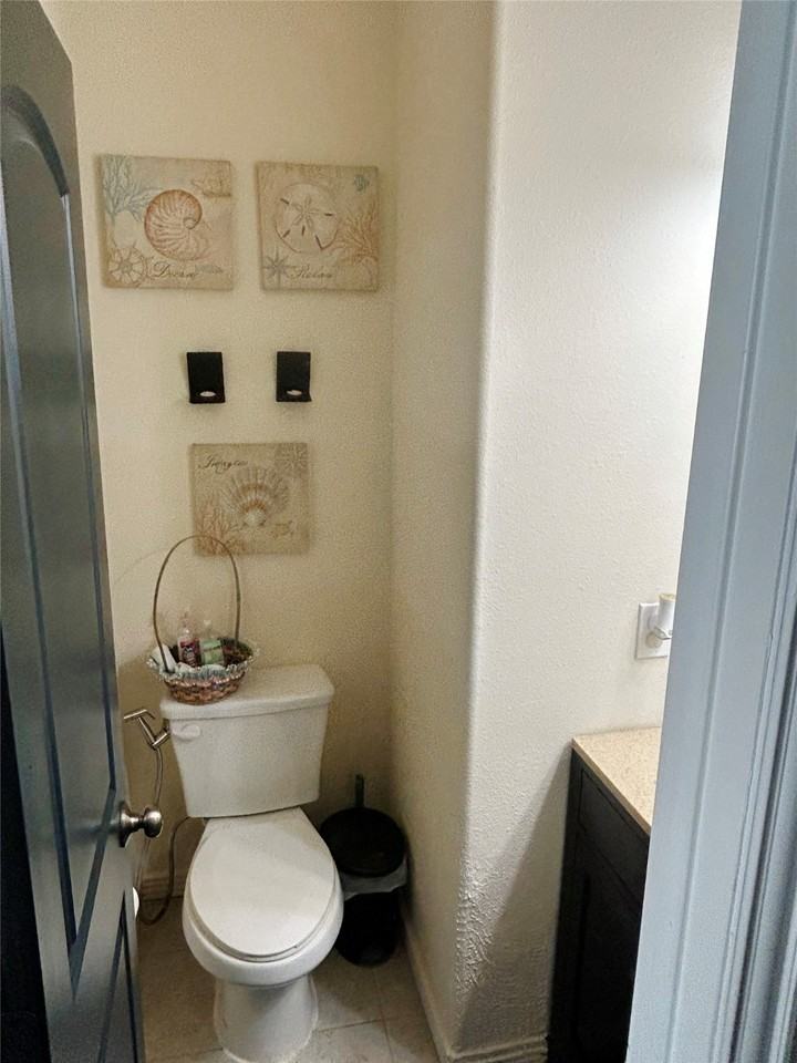 22903 Jetty Manor Ln #22903 - Photo 4 of 24