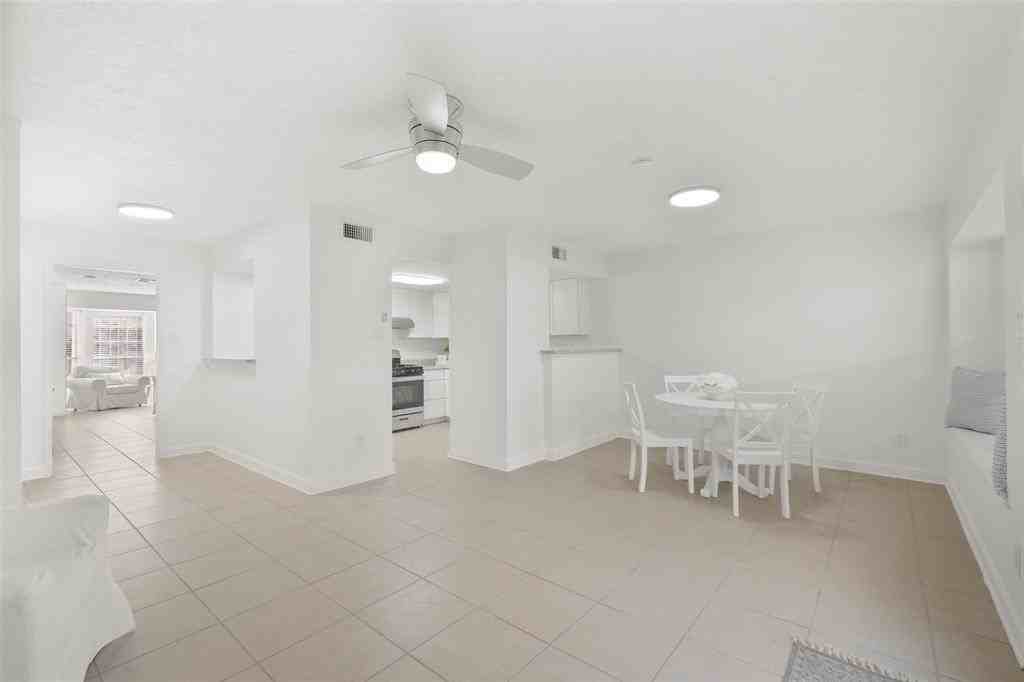 3371 Continental Drive #3371 - Photo 4 of 28