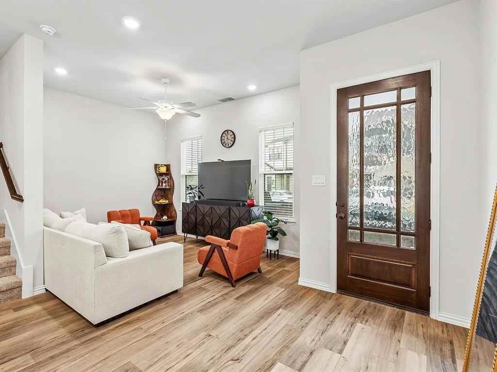 1137 Concan #1137 - Photo 3 of 23