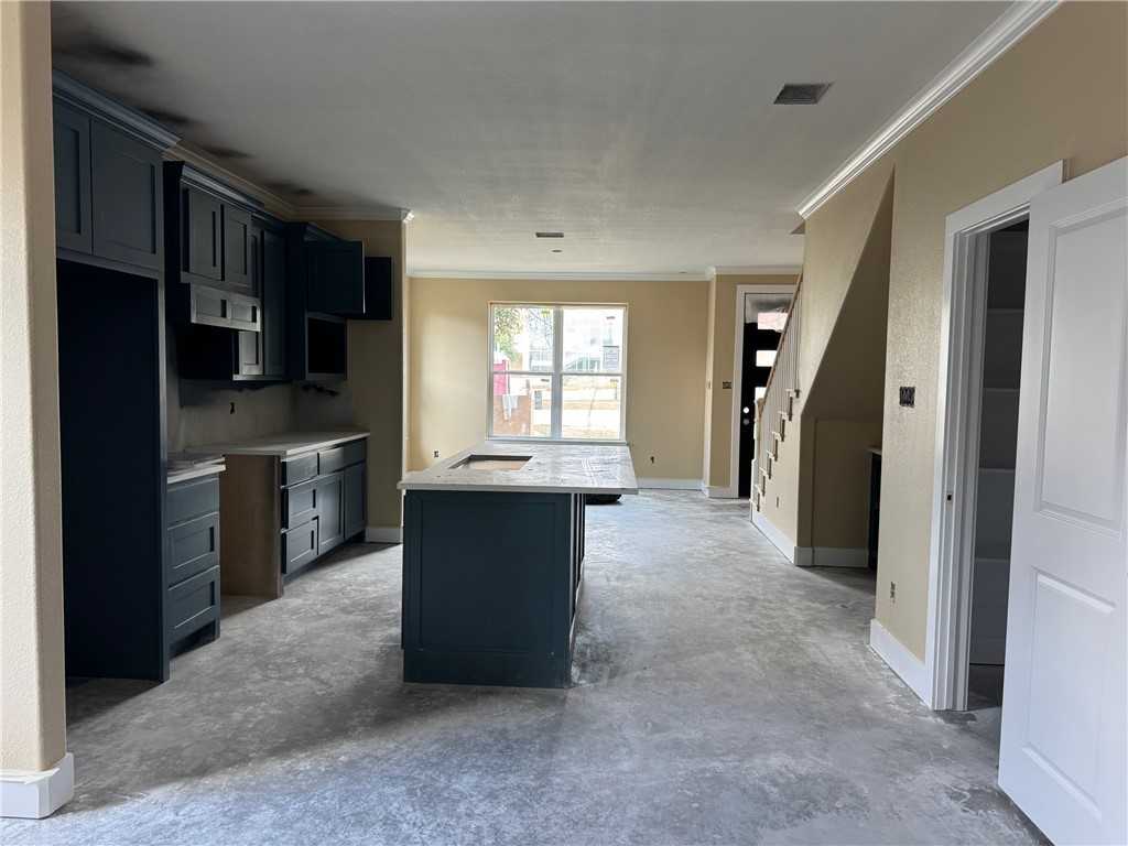 807 S Coulter Dr #807 - Photo 4 of 32