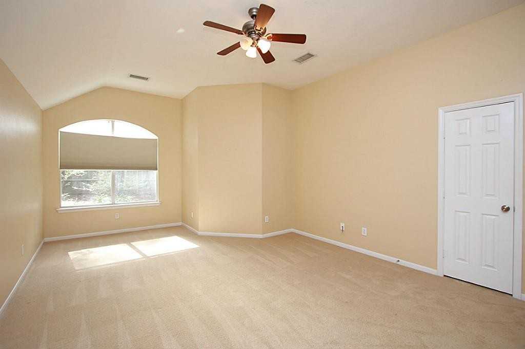 155 Avonlea Court #155 - Photo 2 of 11