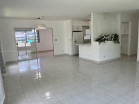 1807 North 40th Avenue - Photo 1 of 1