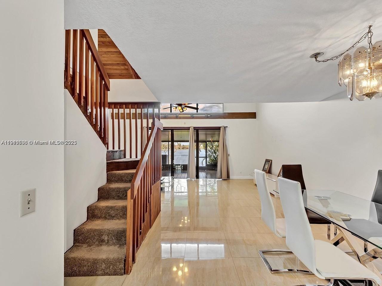 2701 Southwest 58th Manor #2701B - Photo 2 of 18