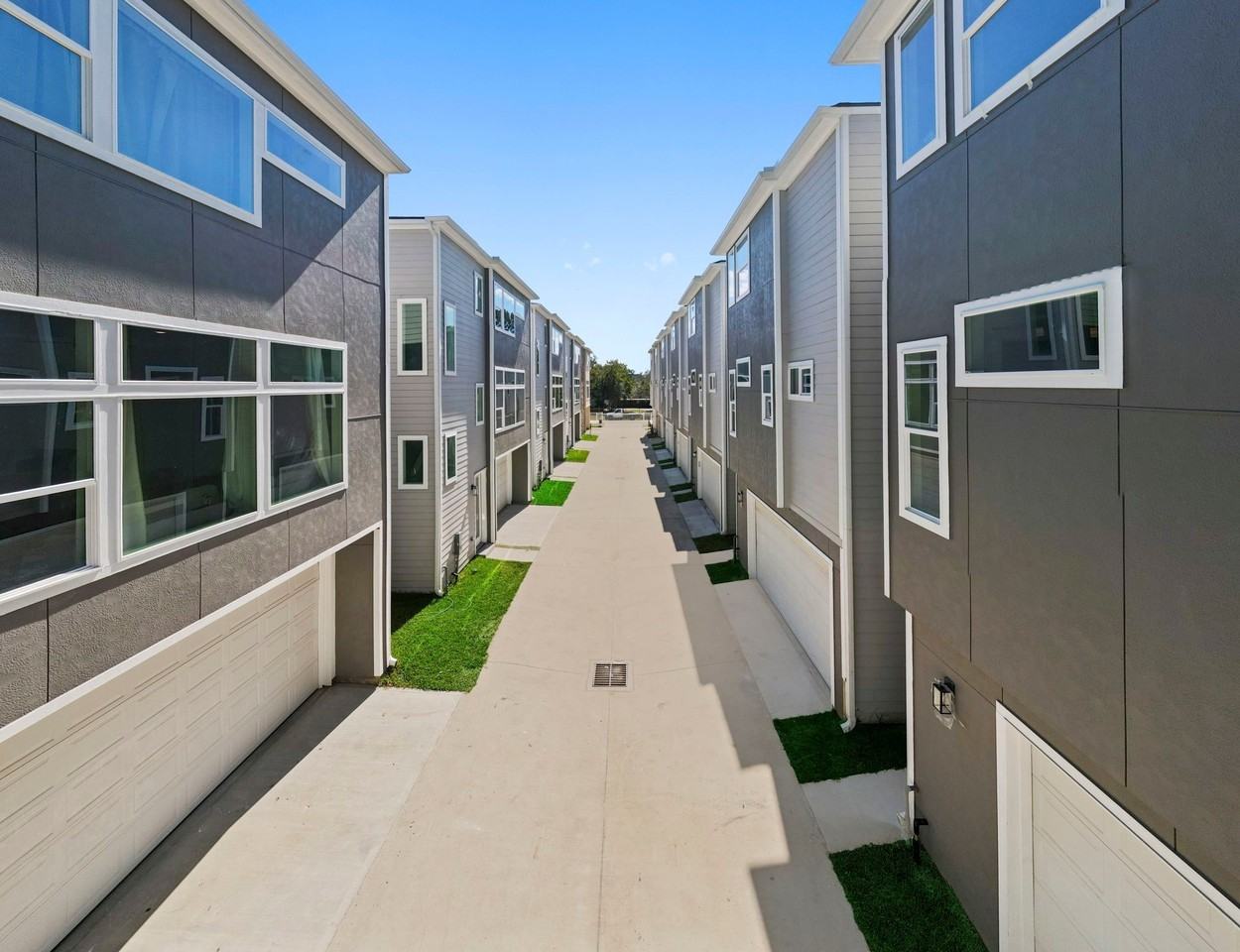 4017 Ward St #4017 - Photo 7 of 45