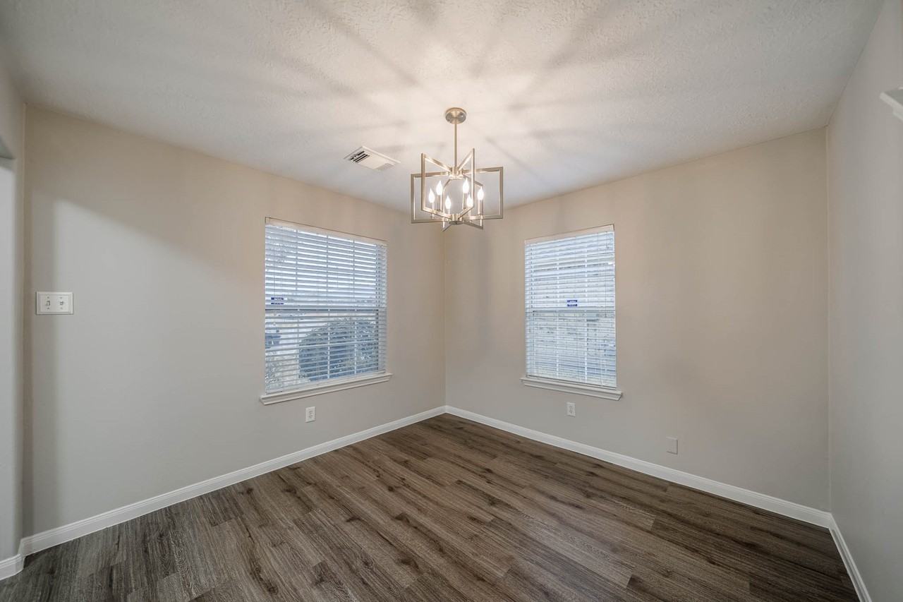 121 Rodeo Dr #121 - Photo 2 of 22