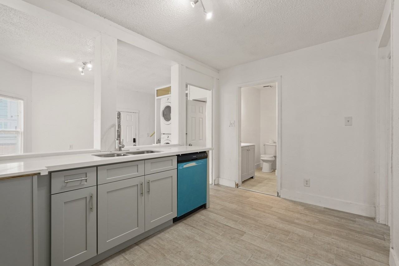 1415 Church St #1415A - Photo 5 of 21