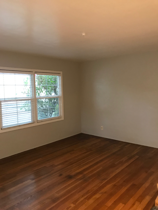 1123 14th St - Photo 5 of 20