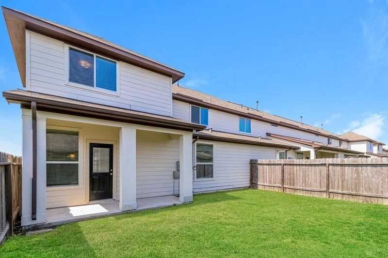 12214 Roy Mix Bohn Ln #12214 - Photo 5 of 15