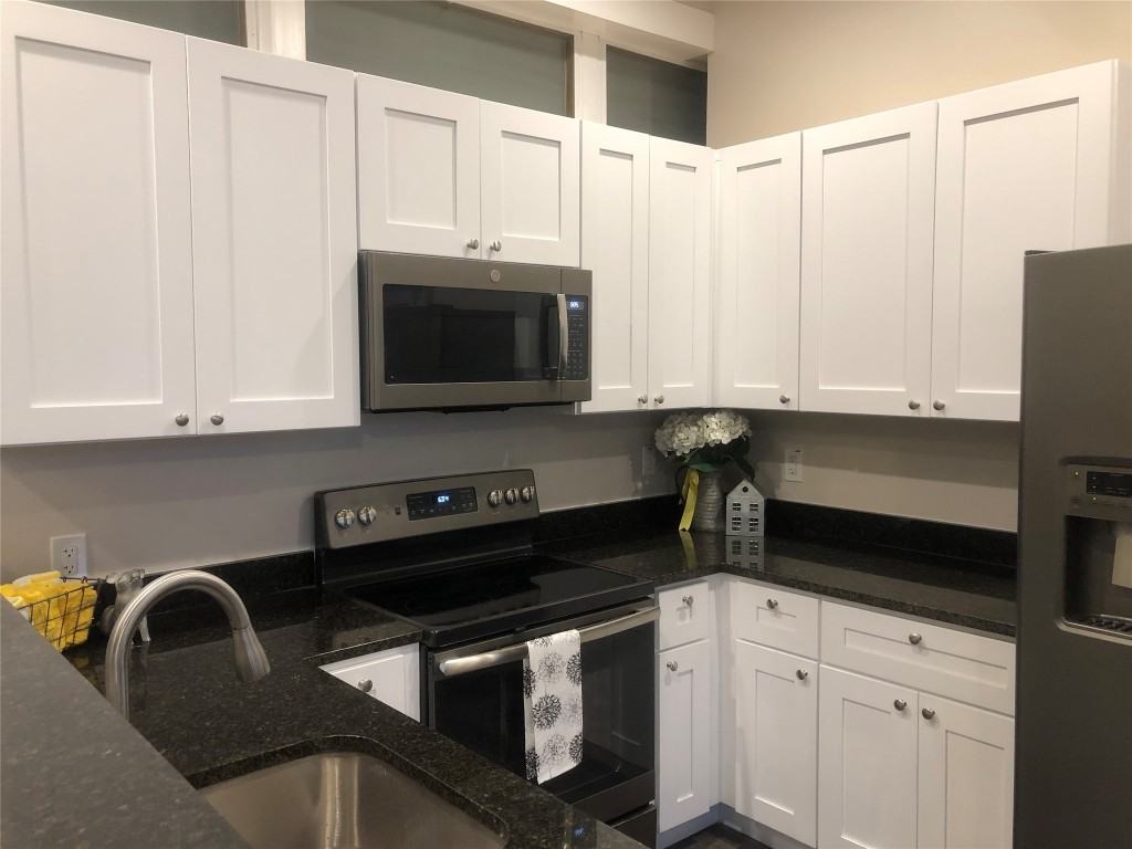 809 Vance St #809 - Photo 4 of 10