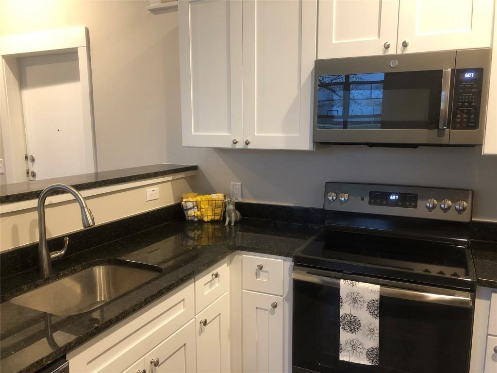 809 Vance St #809 - Photo 5 of 10