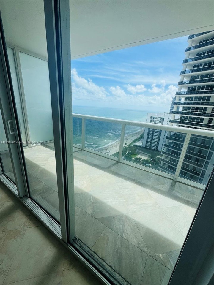 Oceanside #1830-2605 - Photo 6 of 38