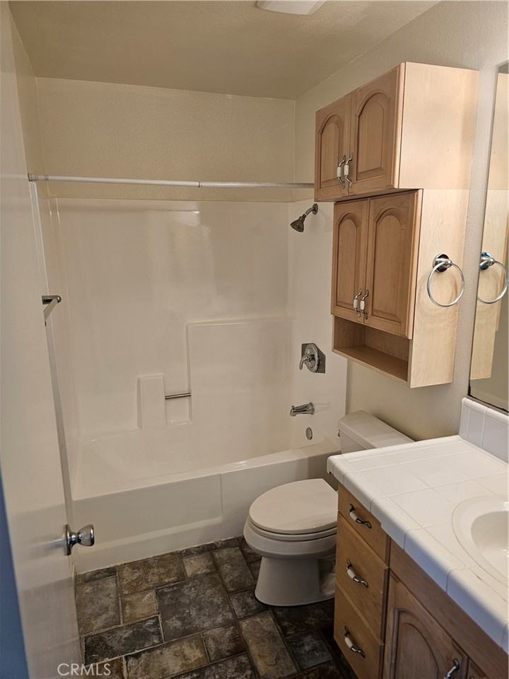 119 Rockwood #119-56 - Photo 4 of 11