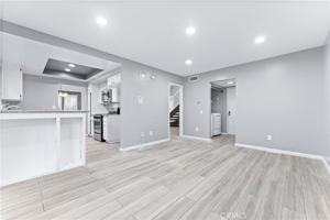 featured image of 83 Weepingwood #83-35