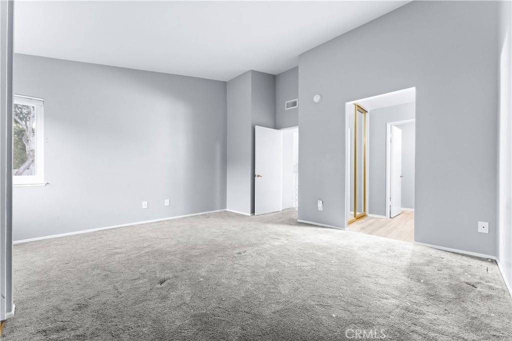 83 Weepingwood #83-35 - Photo 4 of 19