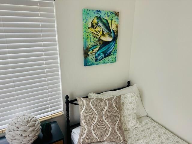 642 North Oak Street #642 - Photo 3 of 18