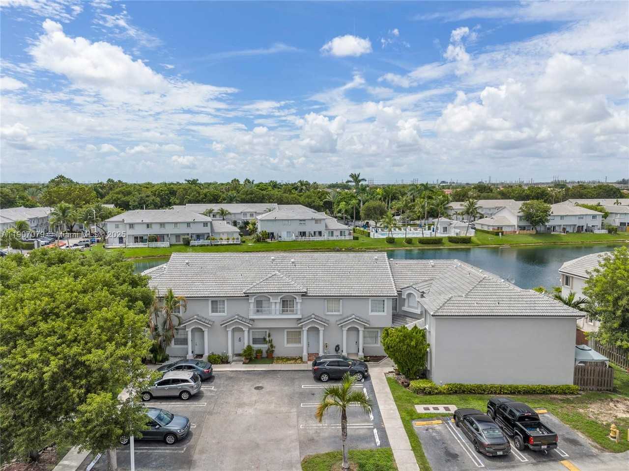 14308 Southwest 120th Court #14308-89 - Photo 2 of 42