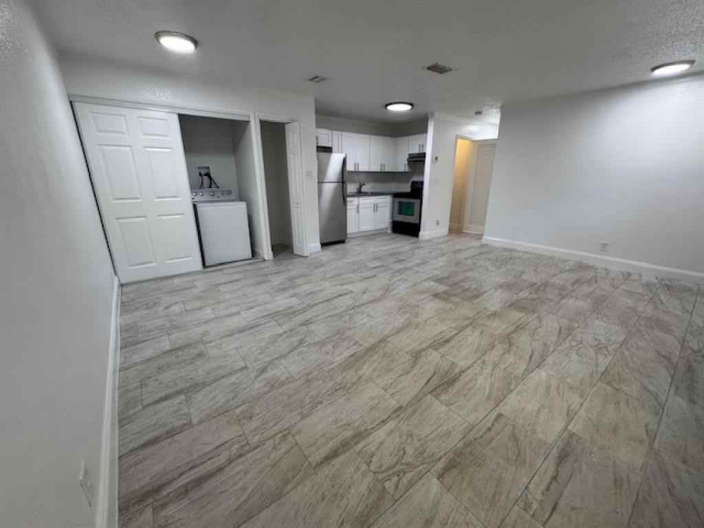 481 Banks Rd #481-1 - Photo 4 of 13