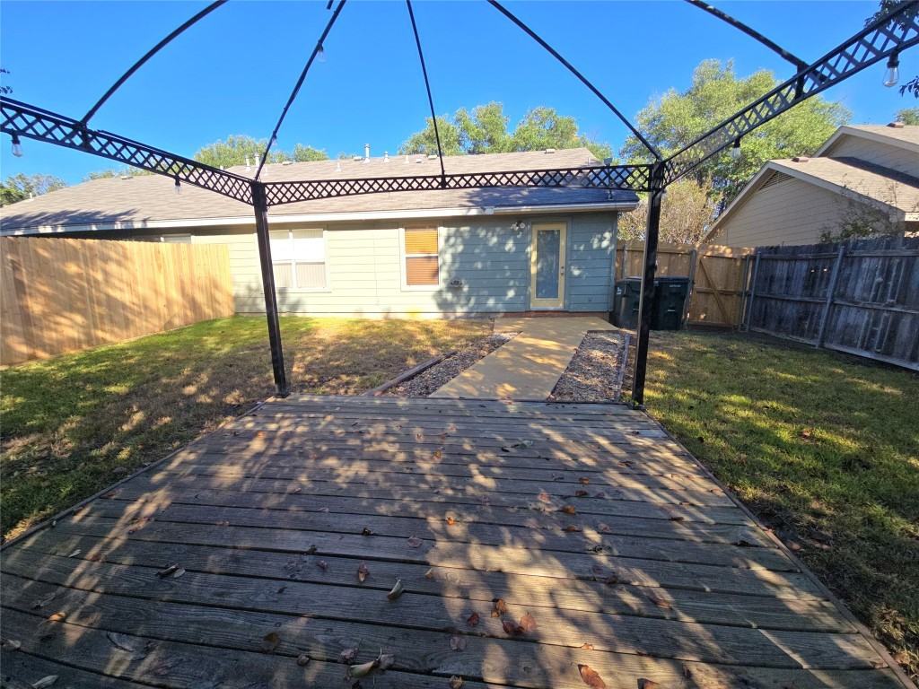 137 Prairie Springs Cove #137 - Photo 3 of 21
