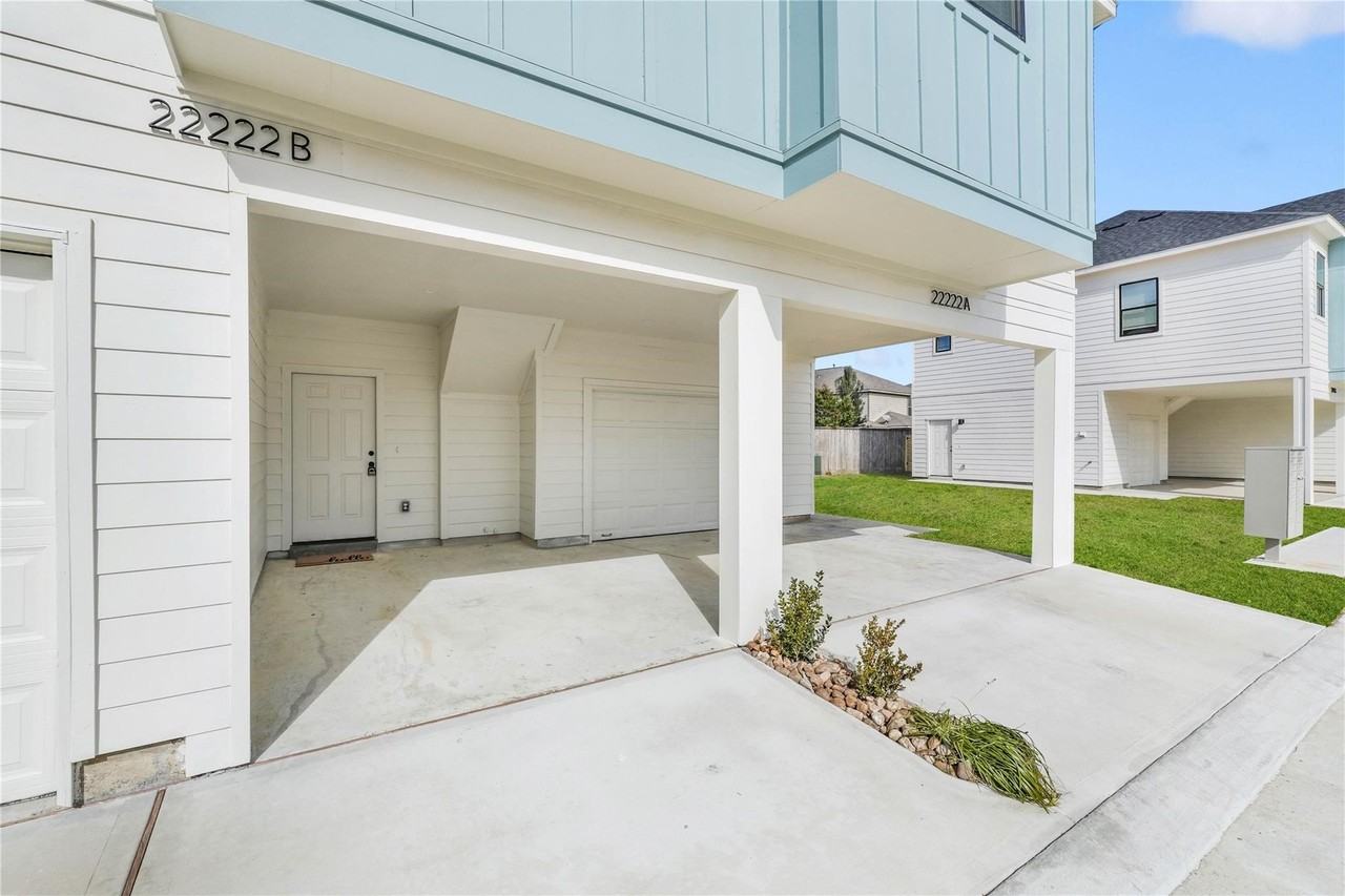 3210 Frying Pan Pl #3210A - Photo 5 of 50