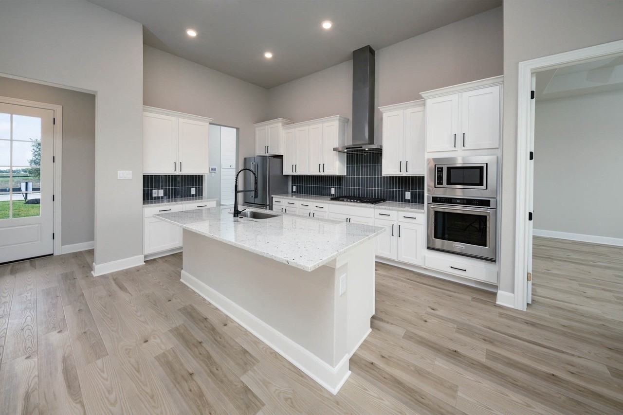 1911 June Lake Ln #1911 - Photo 2 of 10