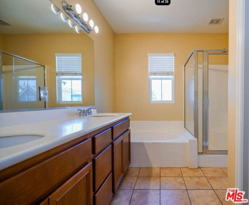 1241 Ivy Ter #1241 - Photo 5 of 13